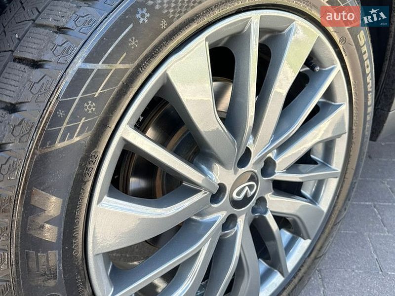 Фото Infiniti QX50 з оголошення AUTO.RIA
