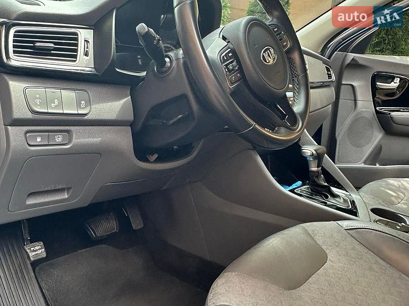 Фото Kia Niro з оголошення AUTO.RIA