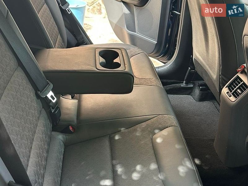 Фото Kia Niro з оголошення AUTO.RIA