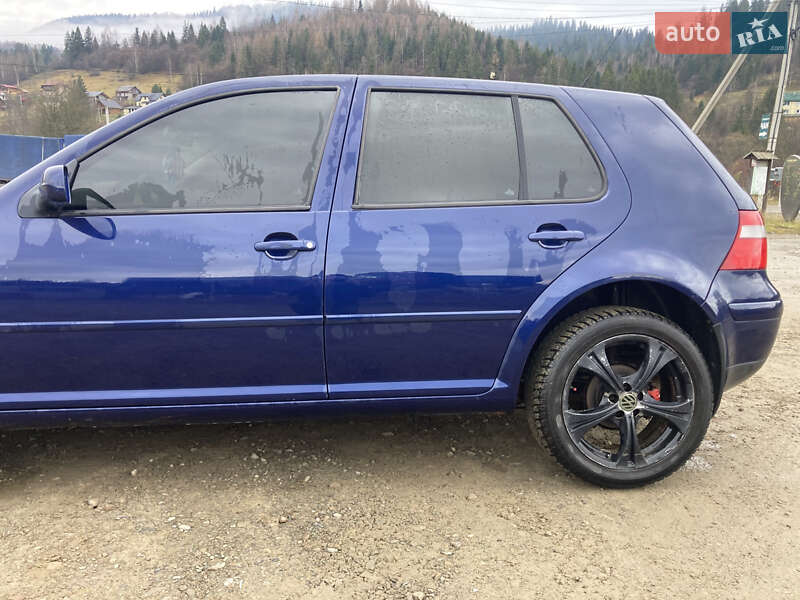 Фото Volkswagen Golf з оголошення AUTO.RIA