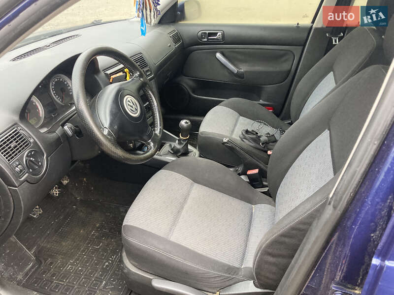 Фото Volkswagen Golf з оголошення AUTO.RIA