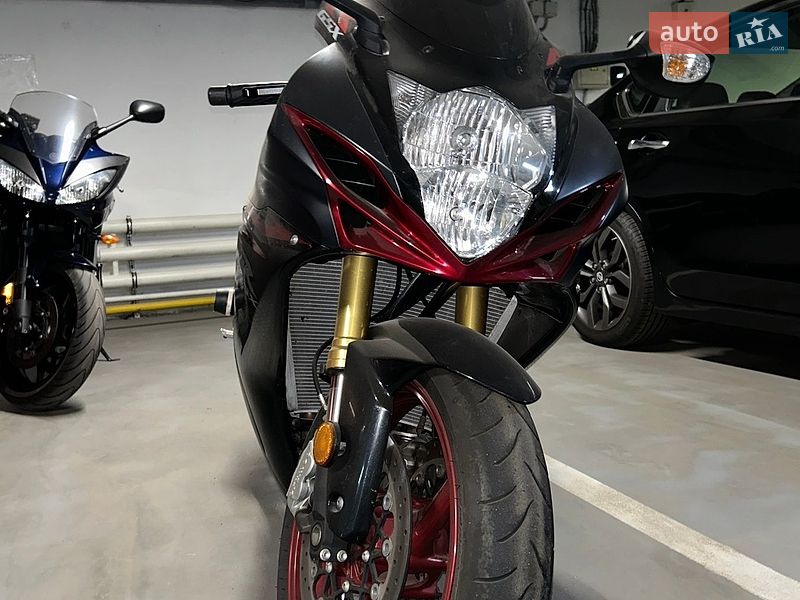 Фото Suzuki GSX-R 750 з оголошення AUTO.RIA