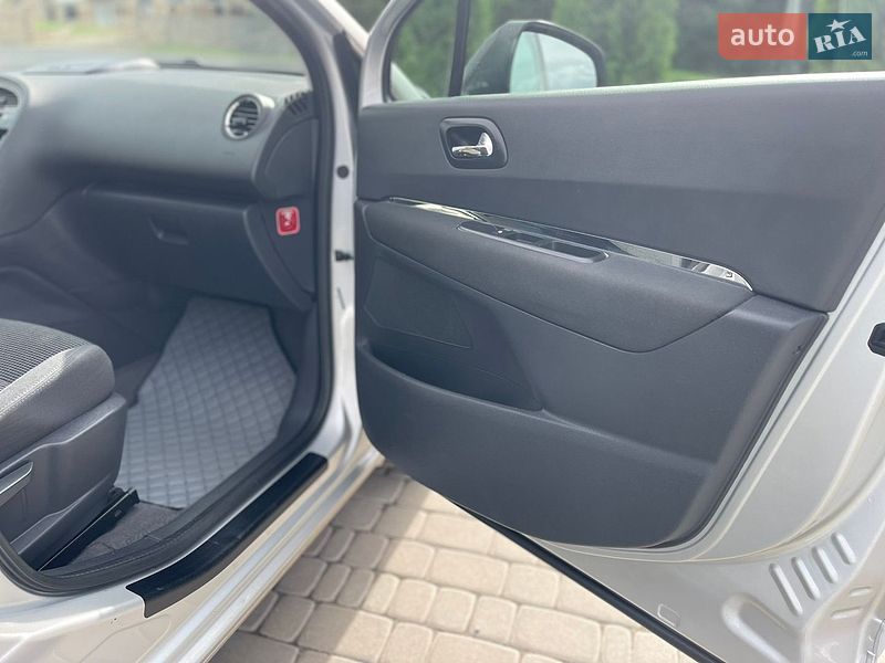 Фото Peugeot 5008 з оголошення AUTO.RIA