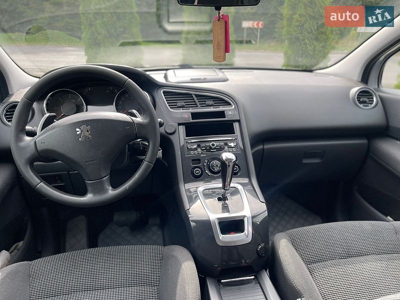 Фото Peugeot 5008 з оголошення AUTO.RIA