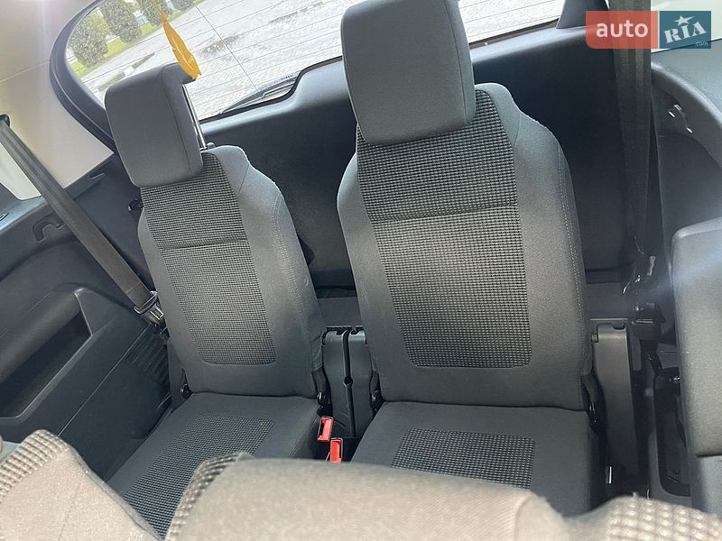 Фото Peugeot 5008 з оголошення AUTO.RIA
