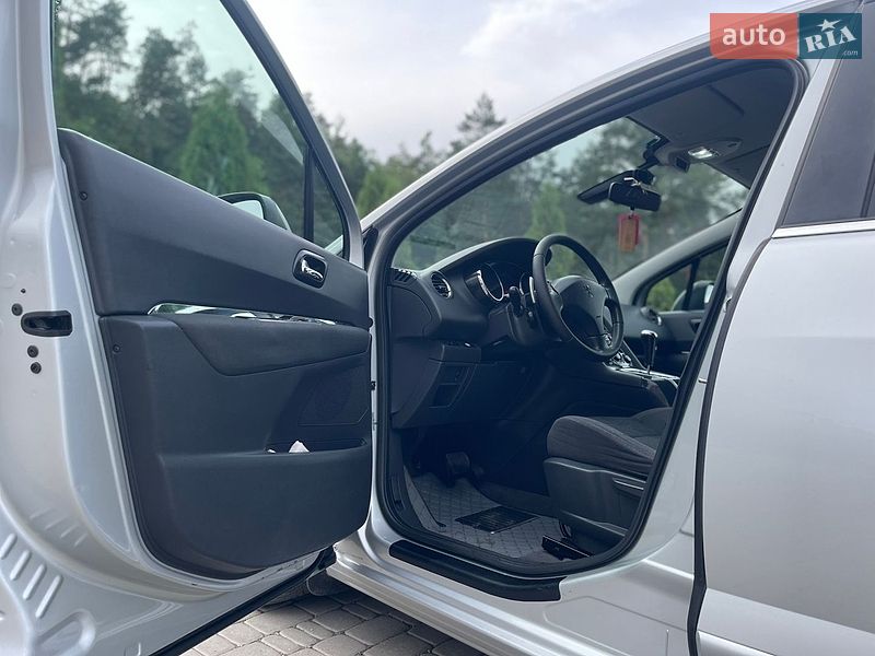 Фото Peugeot 5008 з оголошення AUTO.RIA
