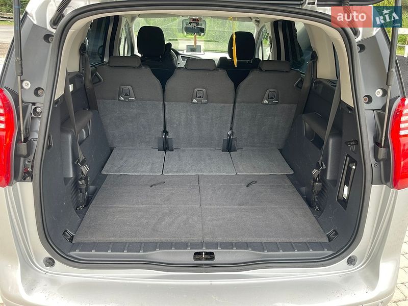 Фото Peugeot 5008 з оголошення AUTO.RIA