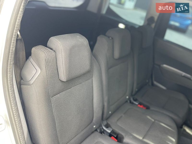 Фото Peugeot 5008 з оголошення AUTO.RIA