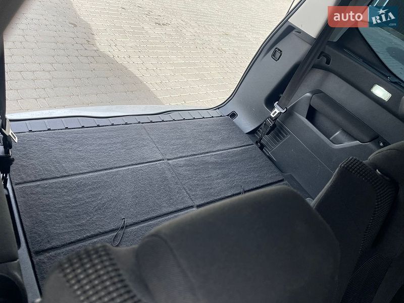 Фото Peugeot 5008 з оголошення AUTO.RIA