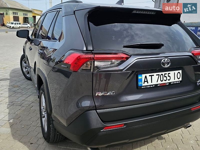 Фото Toyota RAV4 з оголошення AUTO.RIA