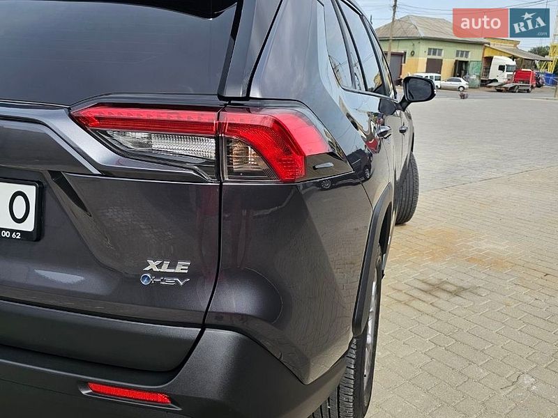 Фото Toyota RAV4 з оголошення AUTO.RIA
