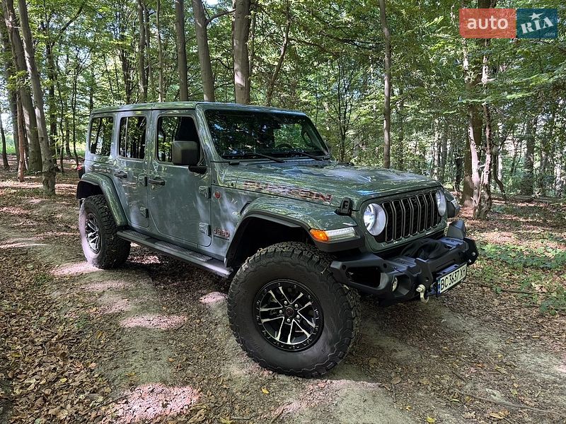 Фото Jeep Wrangler з оголошення AUTO.RIA
