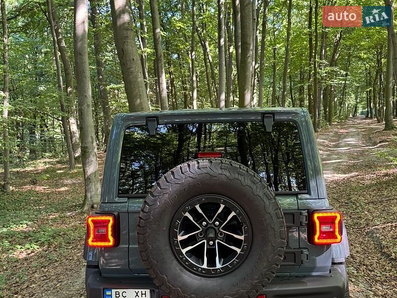 Фото Jeep Wrangler з оголошення AUTO.RIA
