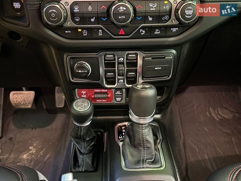 Фото Jeep Wrangler з оголошення AUTO.RIA