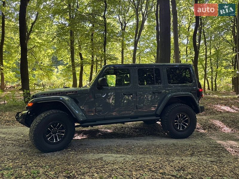 Фото Jeep Wrangler з оголошення AUTO.RIA