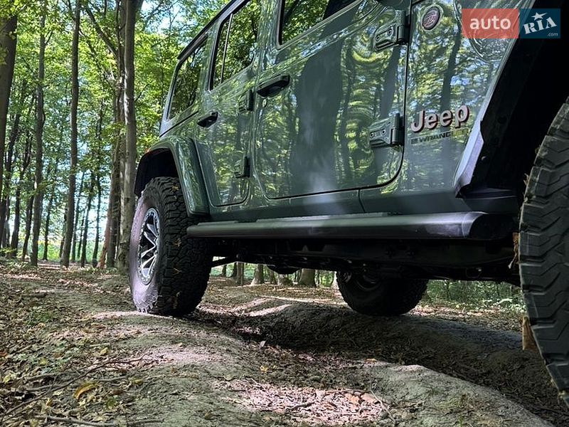 Фото Jeep Wrangler з оголошення AUTO.RIA