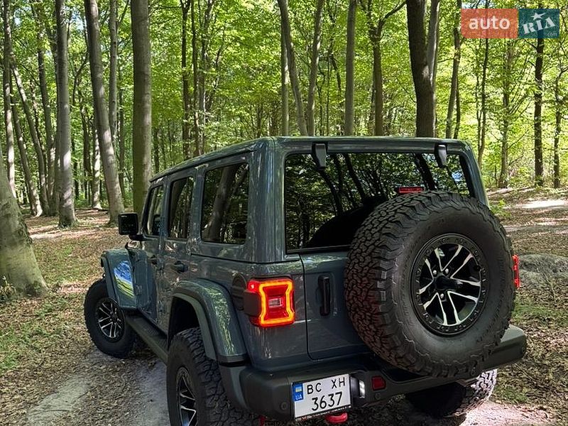 Фото Jeep Wrangler з оголошення AUTO.RIA