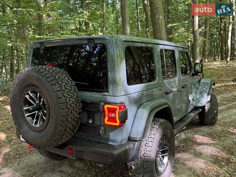 Фото Jeep Wrangler з оголошення AUTO.RIA