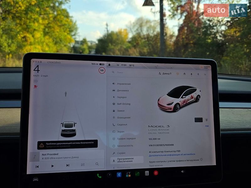 Фото Tesla Model 3 з оголошення AUTO.RIA