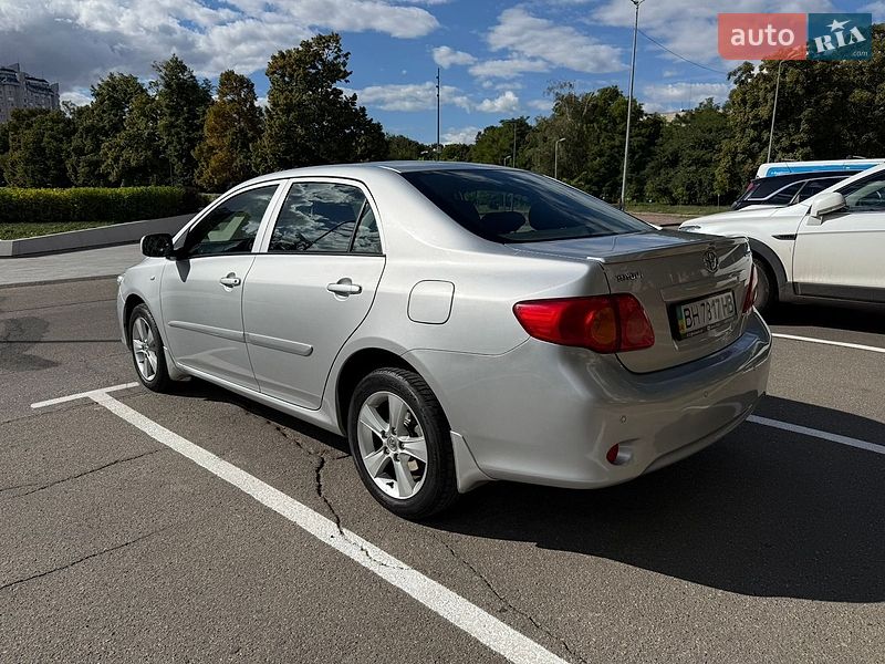 Фото Toyota Corolla з оголошення AUTO.RIA