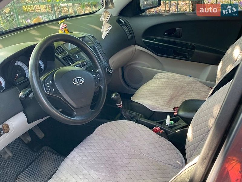 Фото Kia Ceed з оголошення AUTO.RIA