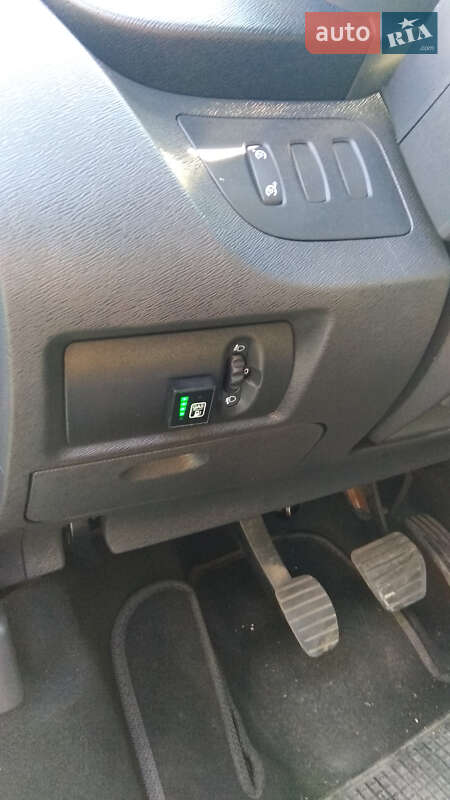 Фото Renault Kangoo з оголошення AUTO.RIA