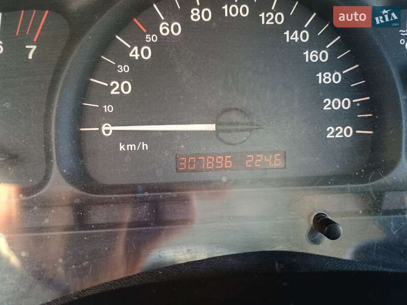 Фото Opel Vectra з оголошення AUTO.RIA