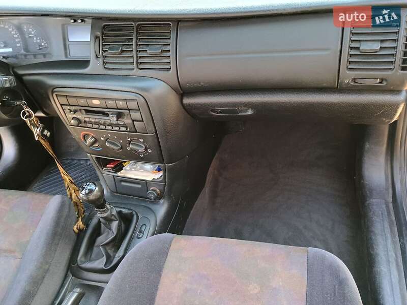 Фото Opel Vectra з оголошення AUTO.RIA