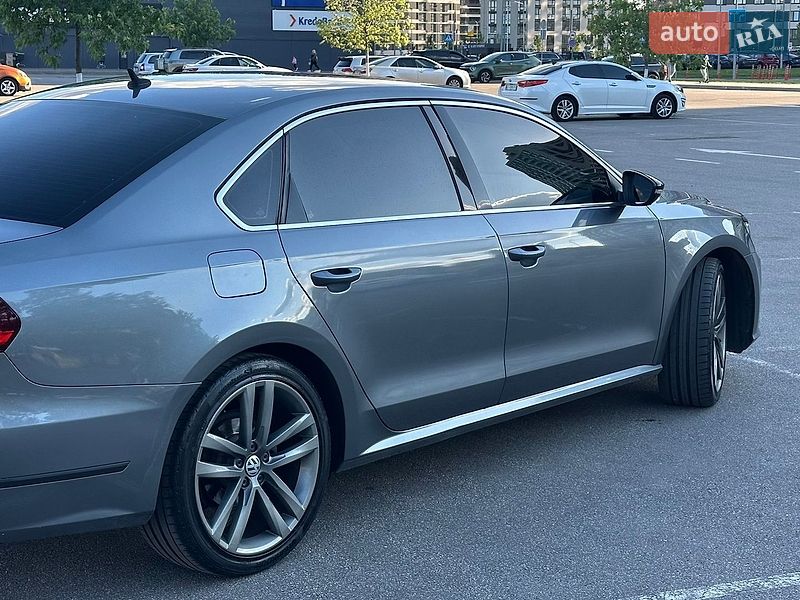 Фото Volkswagen Passat з оголошення AUTO.RIA