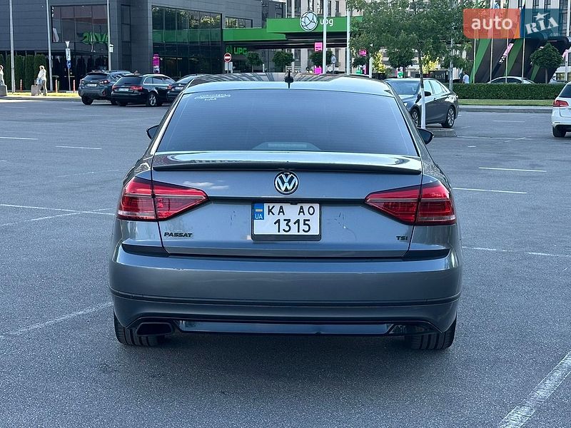 Фото Volkswagen Passat з оголошення AUTO.RIA