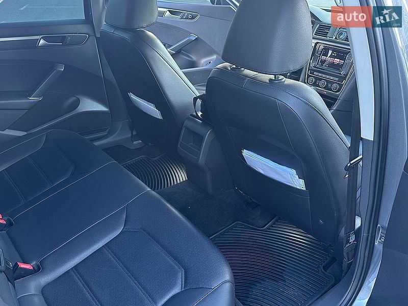 Фото Volkswagen Passat з оголошення AUTO.RIA