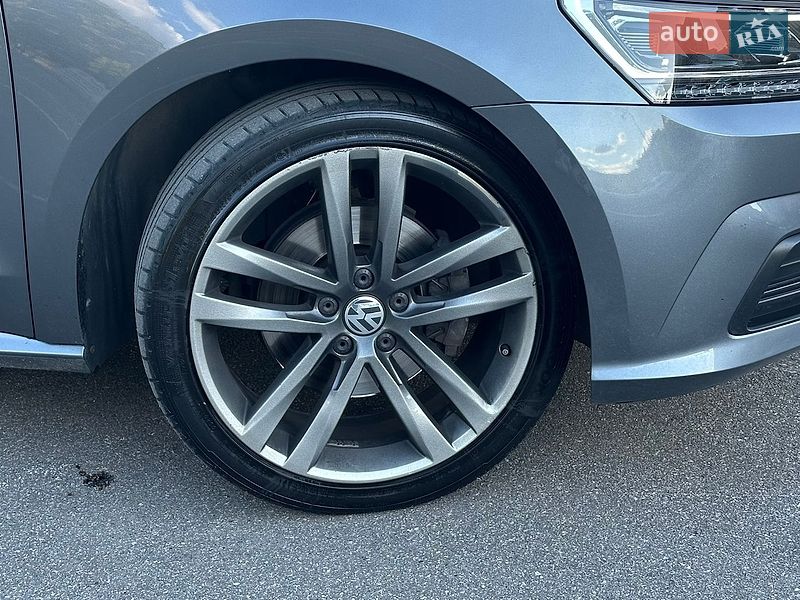 Фото Volkswagen Passat з оголошення AUTO.RIA