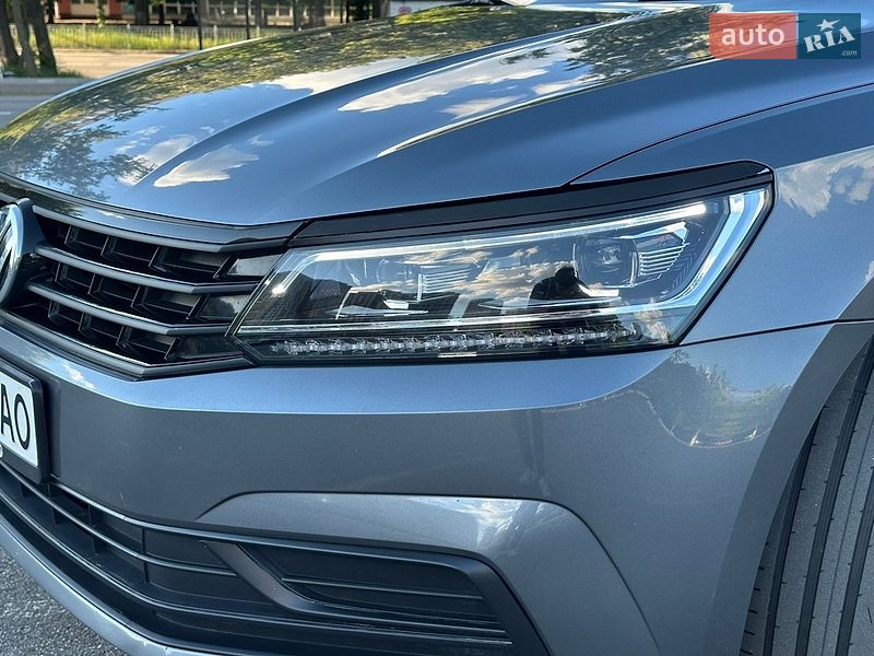 Фото Volkswagen Passat з оголошення AUTO.RIA