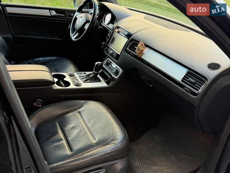 Фото Volkswagen Touareg з оголошення AUTO.RIA