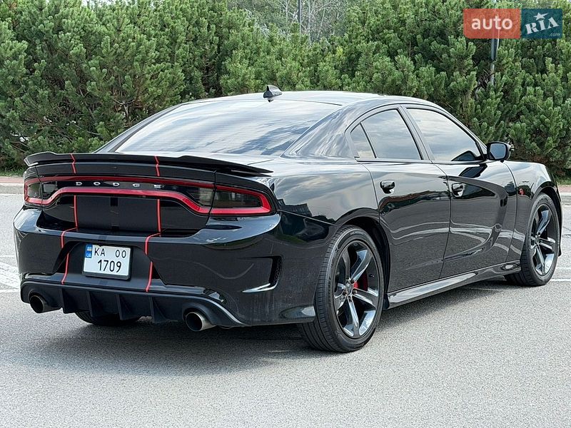 Фото Dodge Charger з оголошення AUTO.RIA
