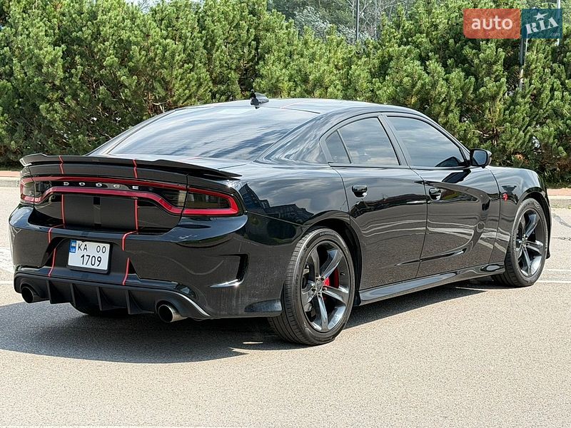 Фото Dodge Charger з оголошення AUTO.RIA