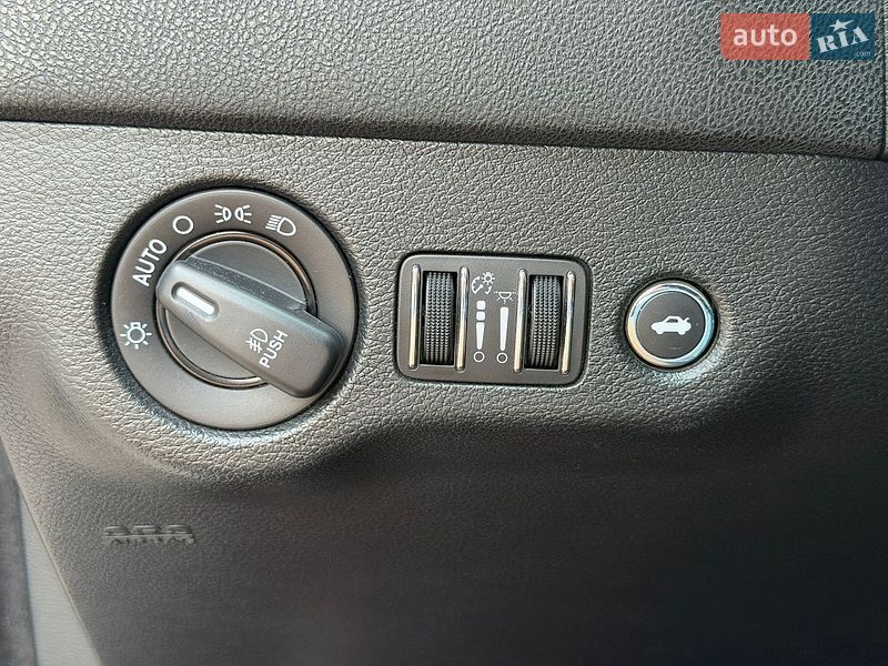 Фото Dodge Charger з оголошення AUTO.RIA