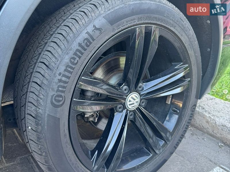 Фото Volkswagen Tiguan з оголошення AUTO.RIA