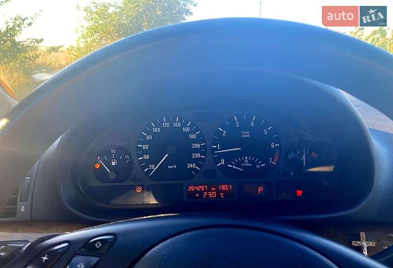 Фото BMW 3 Series з оголошення AUTO.RIA
