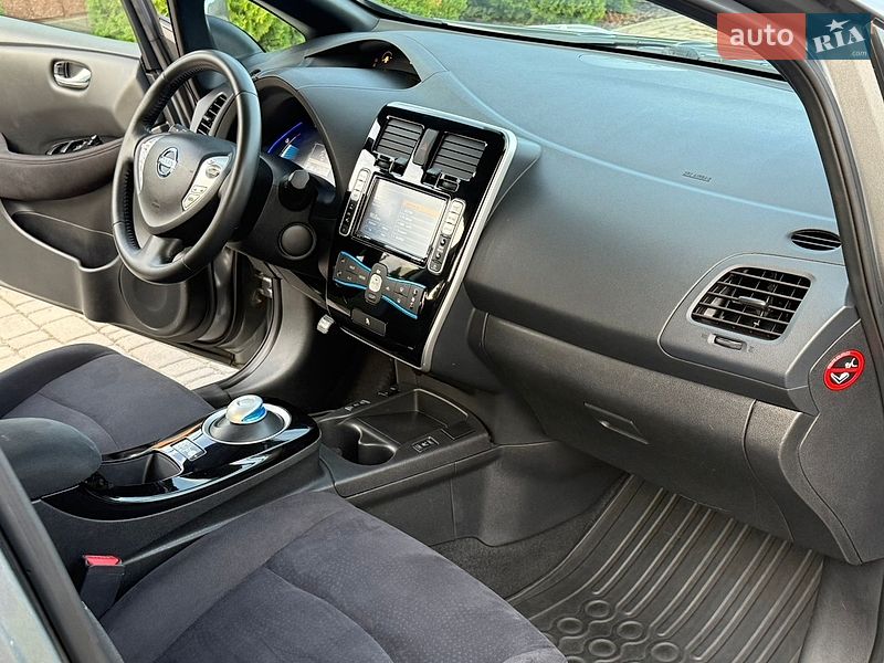 Фото Nissan Leaf з оголошення AUTO.RIA