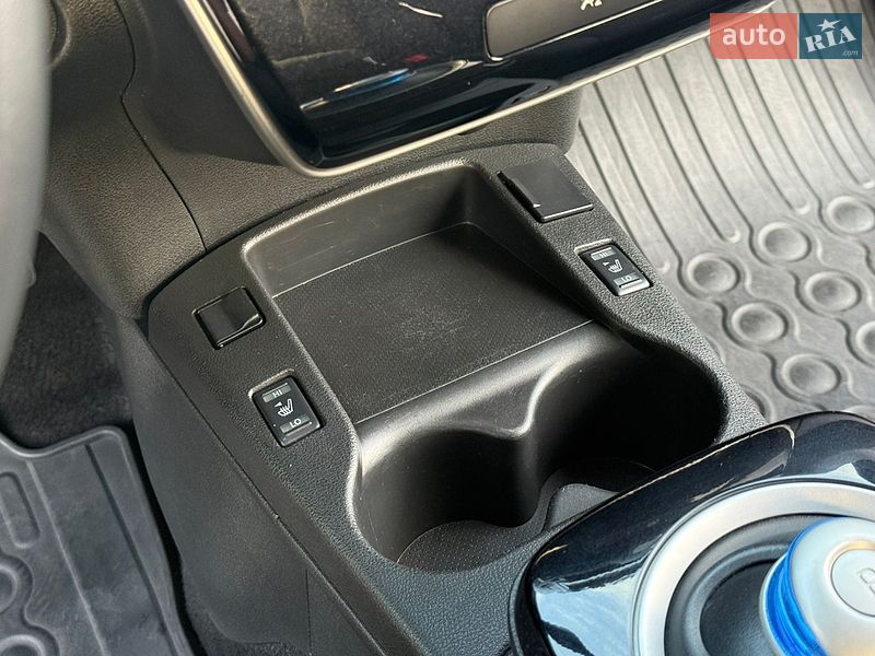 Фото Nissan Leaf з оголошення AUTO.RIA