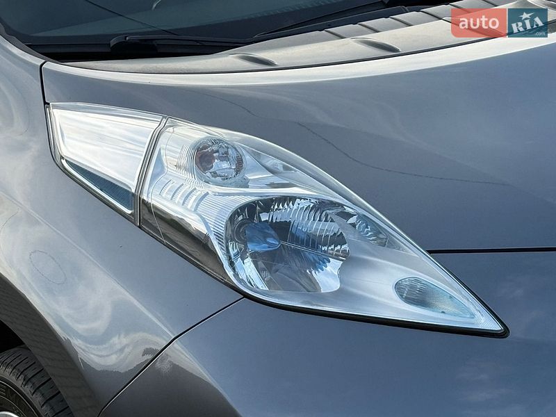 Фото Nissan Leaf з оголошення AUTO.RIA