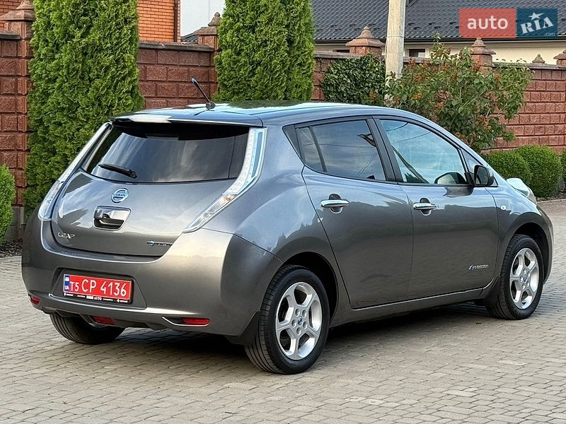 Фото Nissan Leaf з оголошення AUTO.RIA