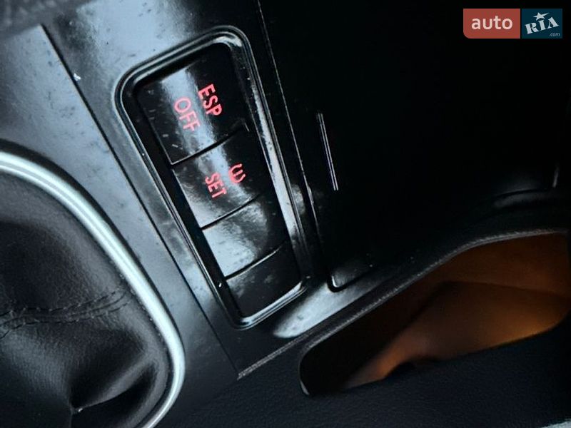 Фото Volkswagen Golf з оголошення AUTO.RIA