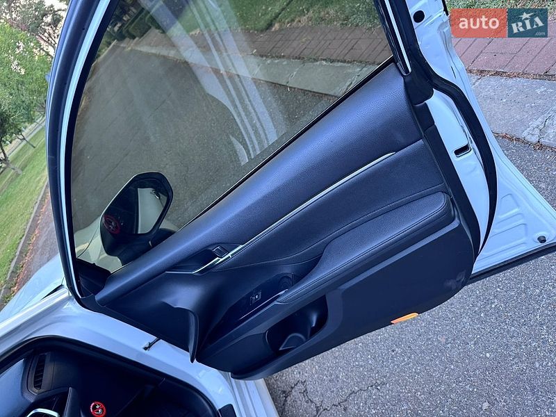 Фото Toyota Camry з оголошення AUTO.RIA