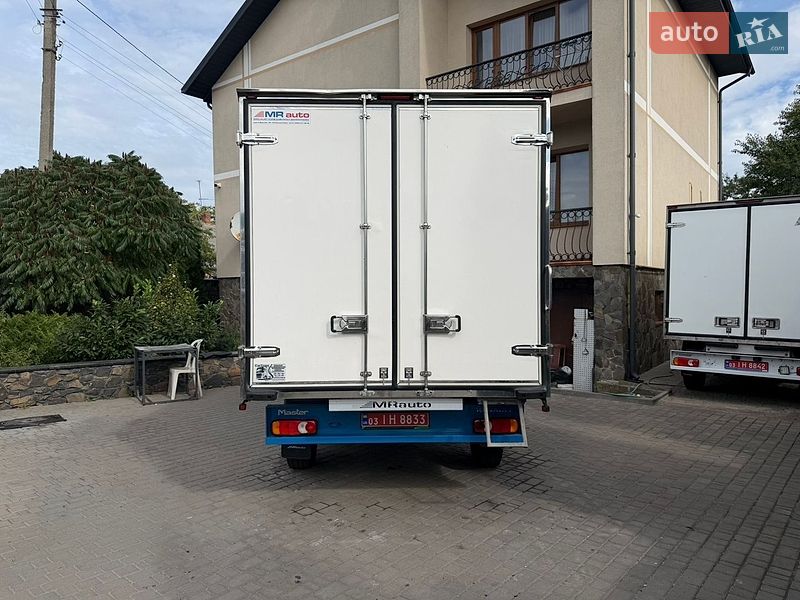 Фото Renault Master з оголошення AUTO.RIA