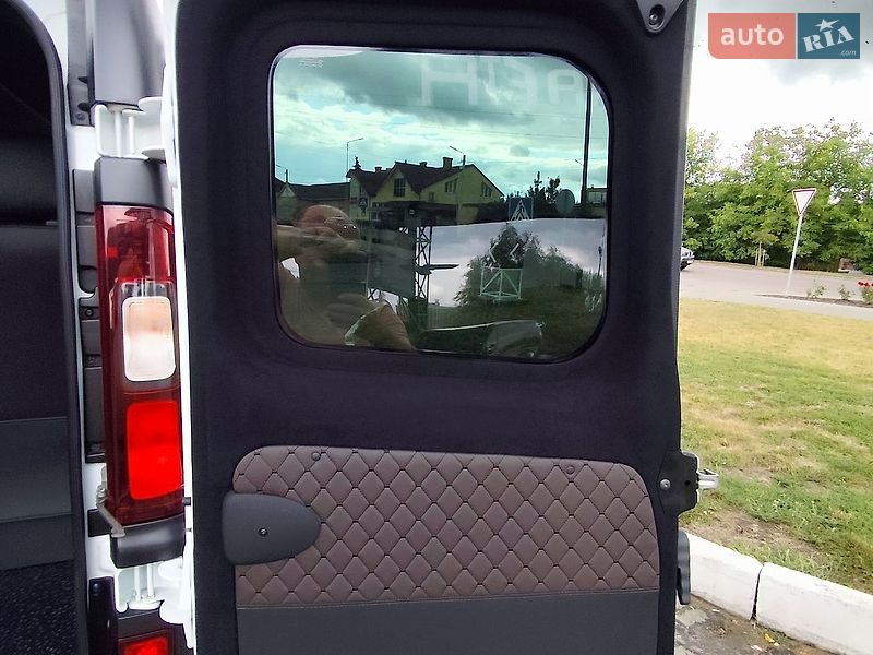 Фото Renault Trafic з оголошення AUTO.RIA