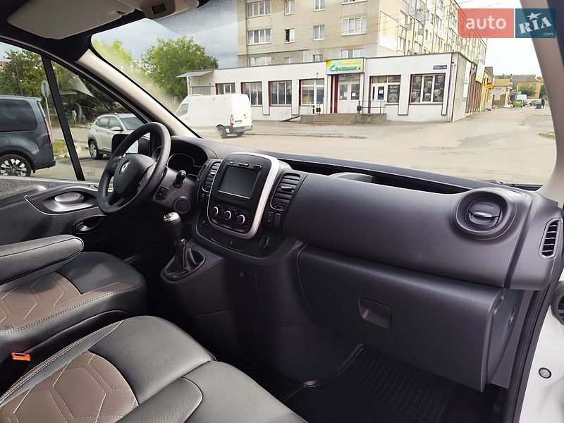 Фото Renault Trafic з оголошення AUTO.RIA