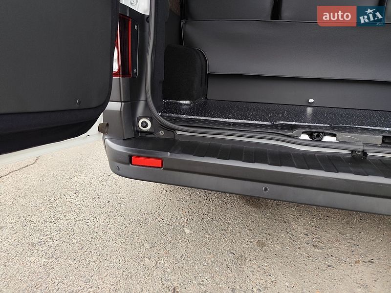 Фото Renault Trafic з оголошення AUTO.RIA