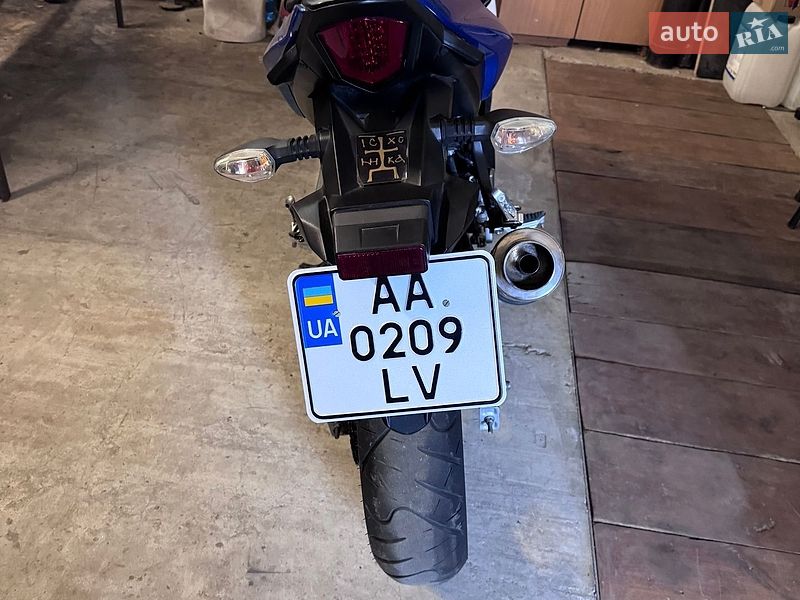 Фото Suzuki GSX-R 250R з оголошення AUTO.RIA
